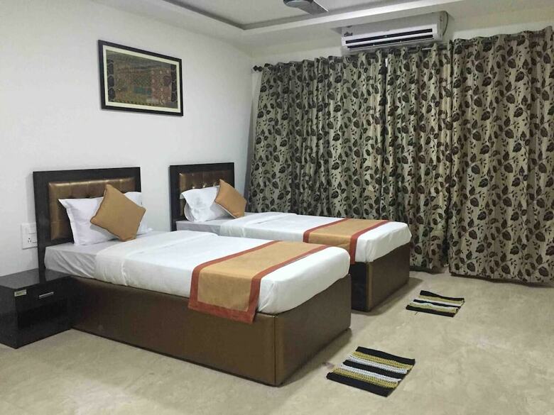Hotel Sapphire Asta Powai