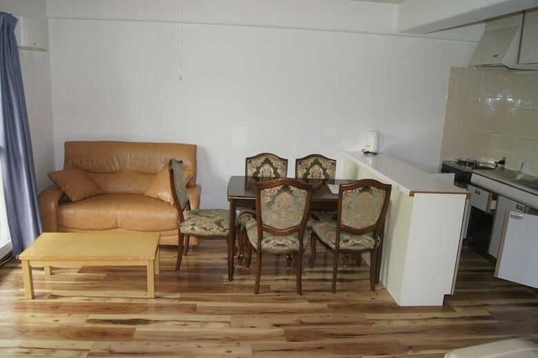 Hakuba Brownie Cottages & Condominiums
