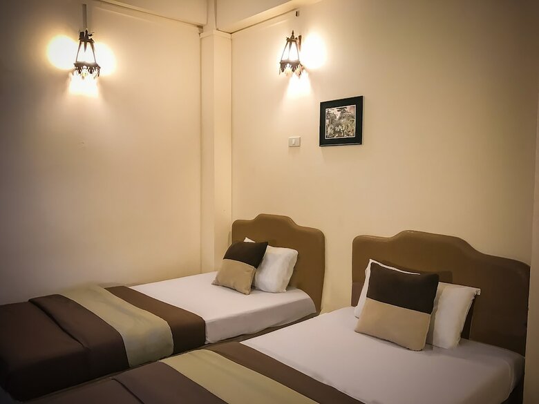 Hostal Scn City Hotel