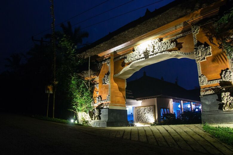 Hotel Alassari Plantation