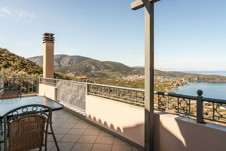 Apartamentos Epidavros Seascape