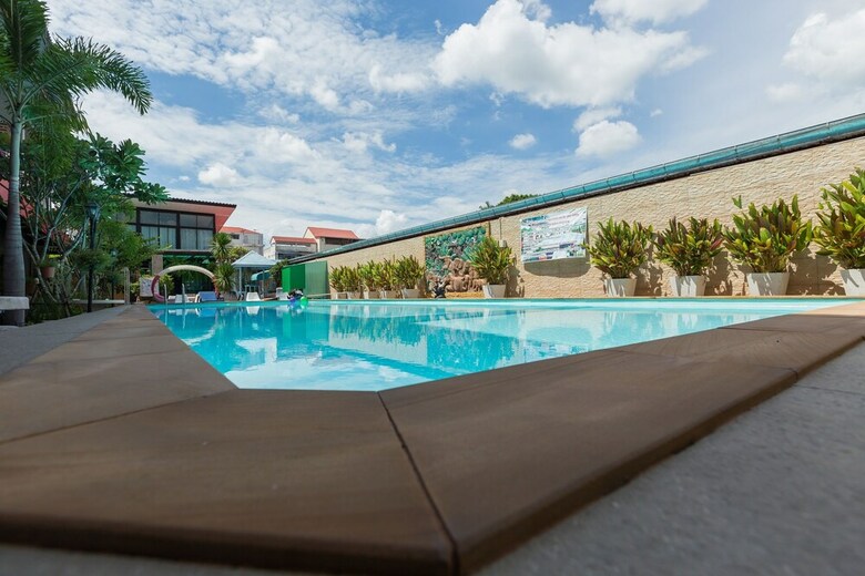 Hotel P.u Inn Resort