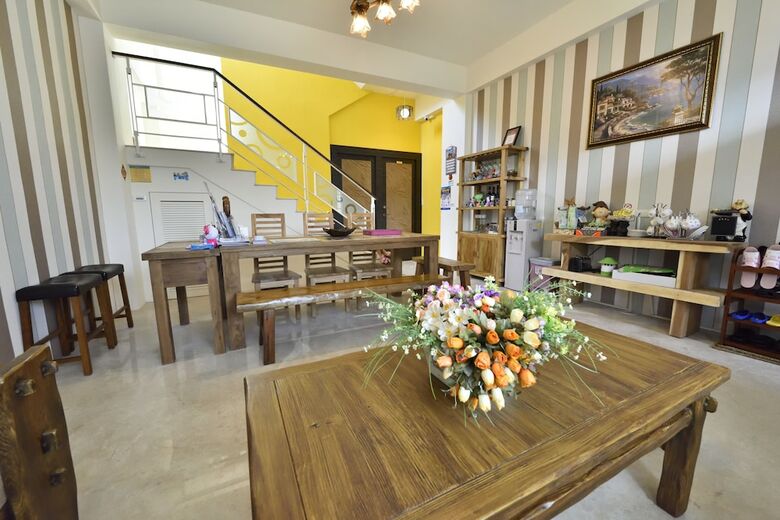 Hotel Avenue B&B