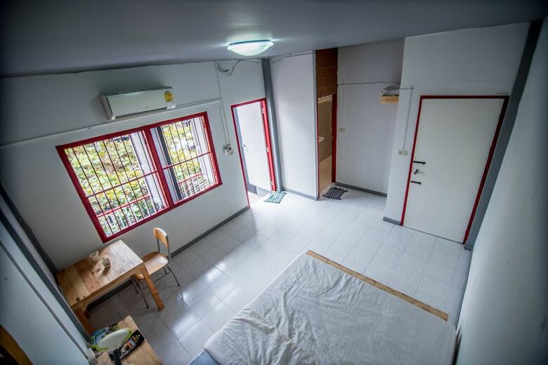 Hostal Il Treno Hostel