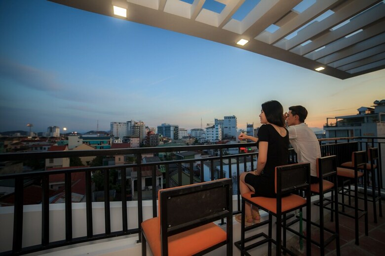 Cherry Hotel Hue