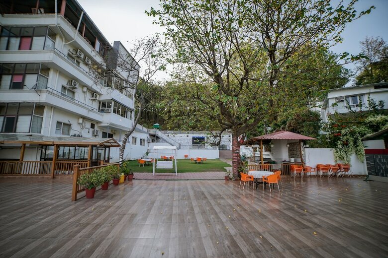 Hotel Rajpur Heights