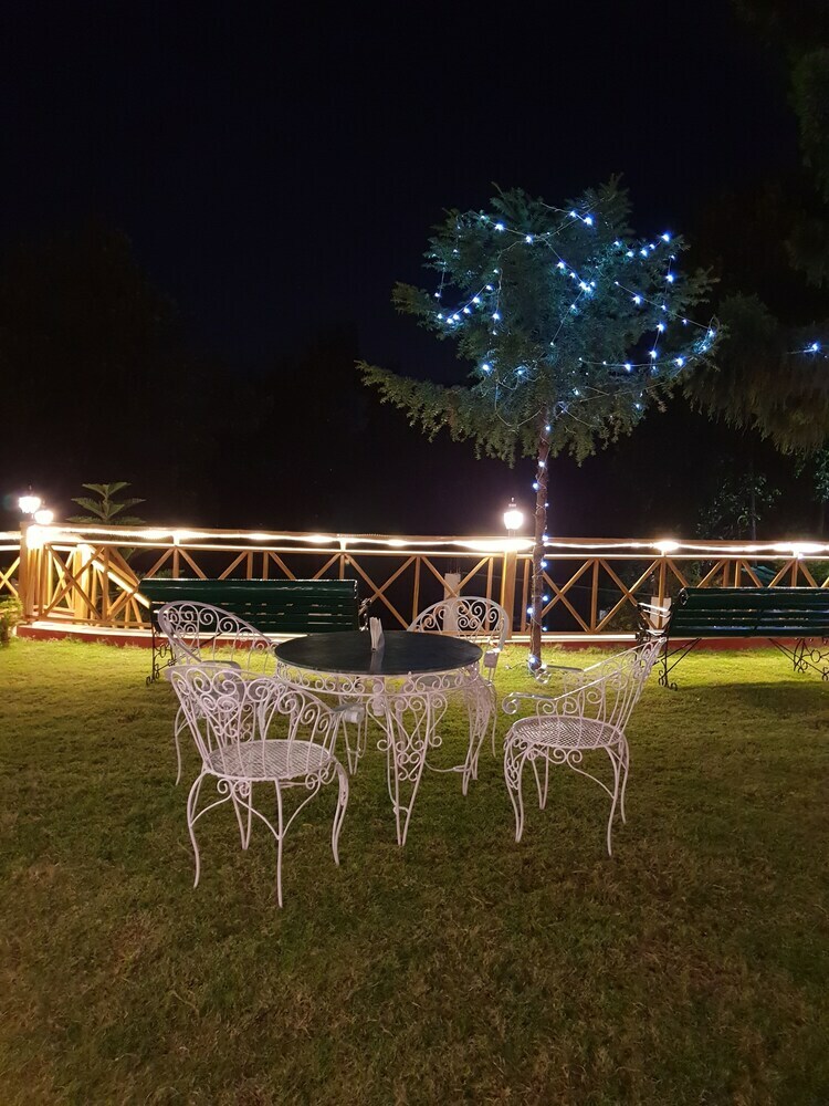 Hotel Rajpur Heights