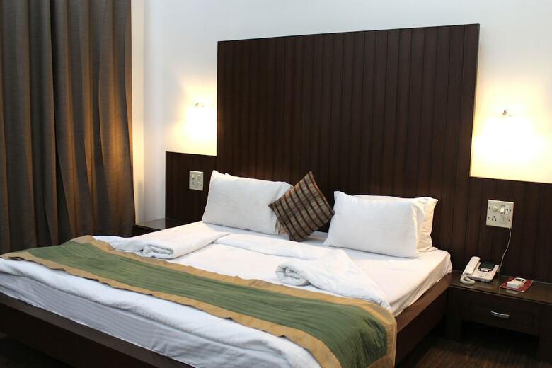 Hotel Haris Mg Road Gurugram