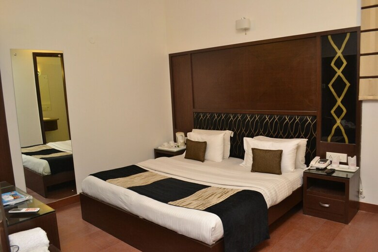 Hotel Haris Mg Road Gurugram