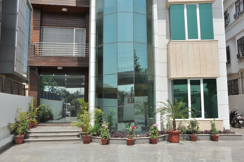 Hotel Haris Mg Road Gurugram