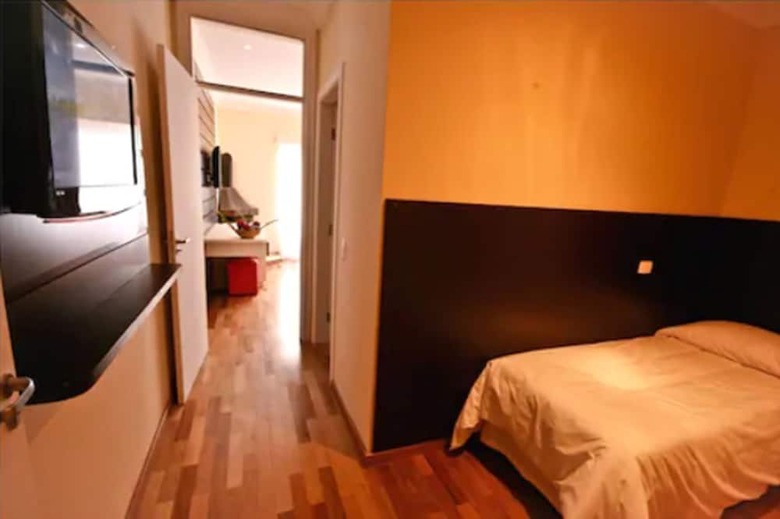 Chris Park Hotel