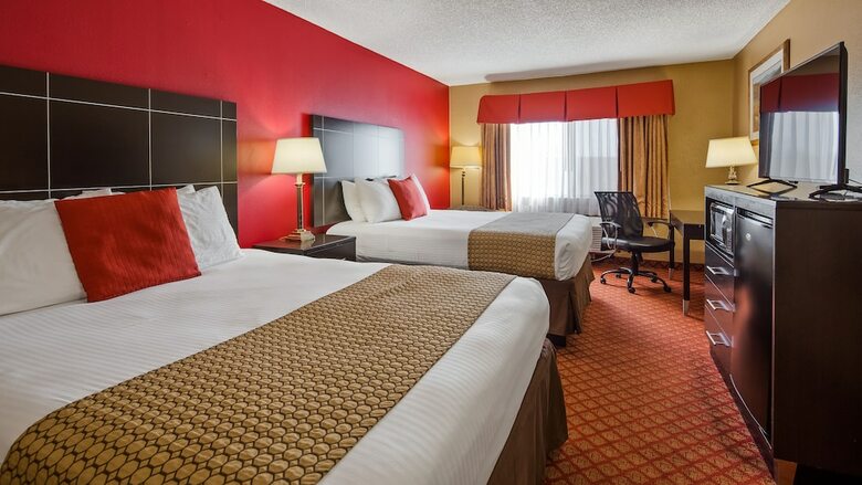 Surestay Plus Hotel By Best Western Oklahoma City North