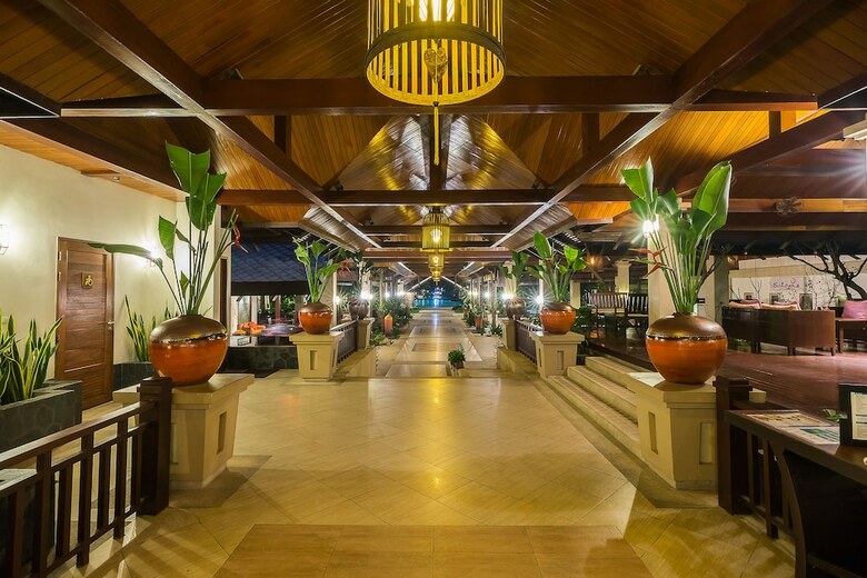 Apartamento Ravindra Beach Resort And Spa