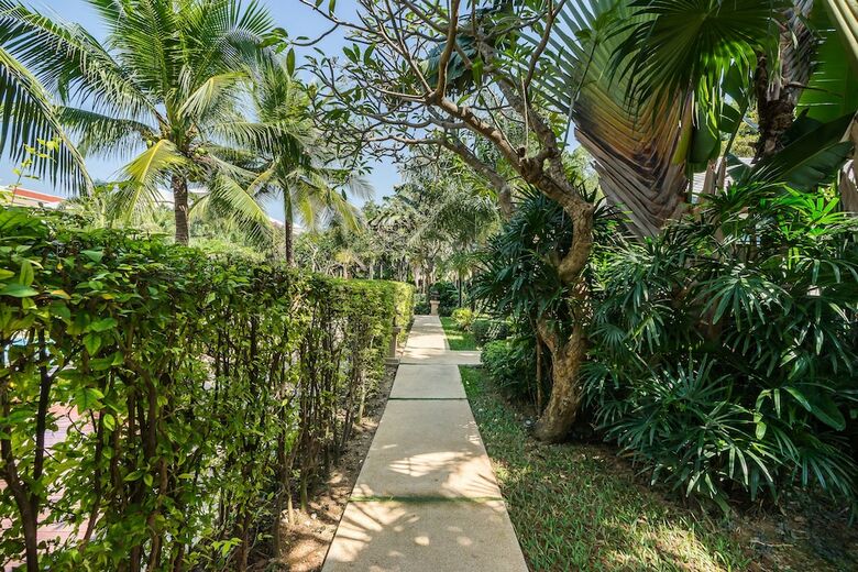 Apartamento Ravindra Beach Resort And Spa