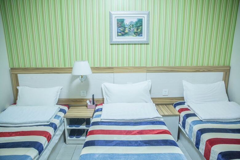 Haibianke Old Street Hotel