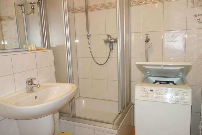 Tolstov-hotels Big 2 Room Ro�strasse Apartment