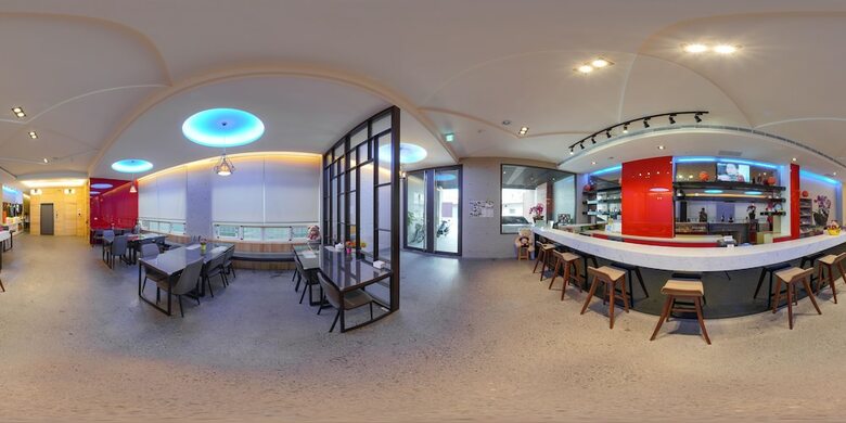 Travel Light Hotel