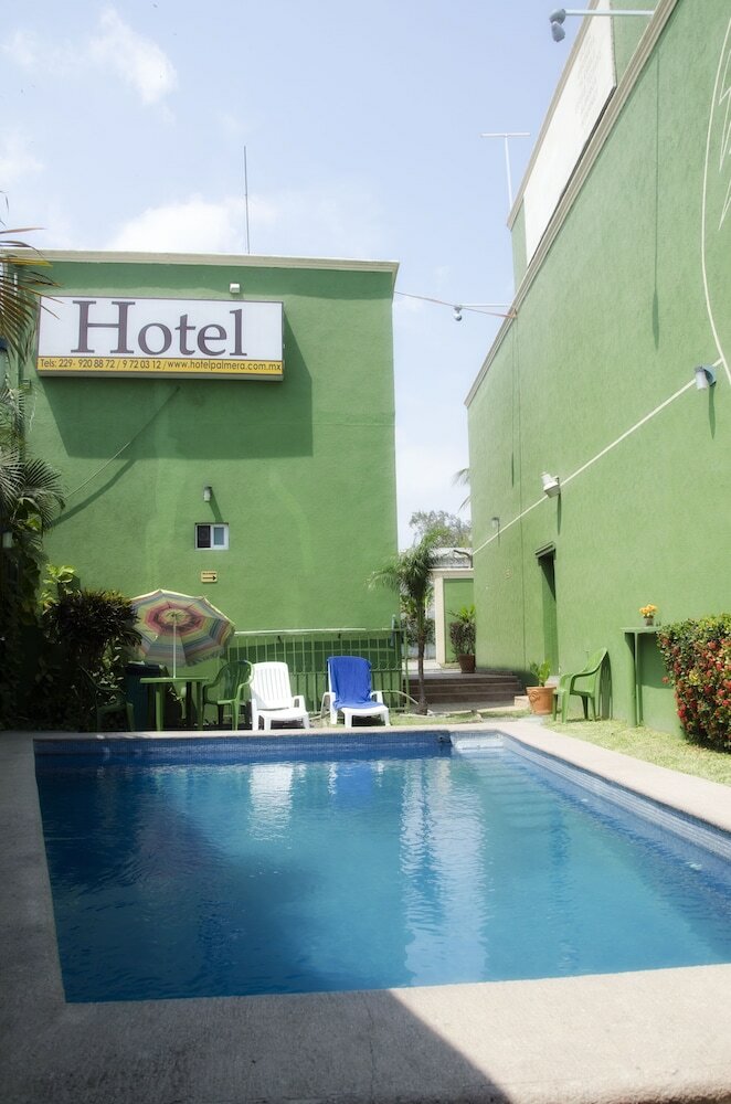 Hotel Palmera Suites