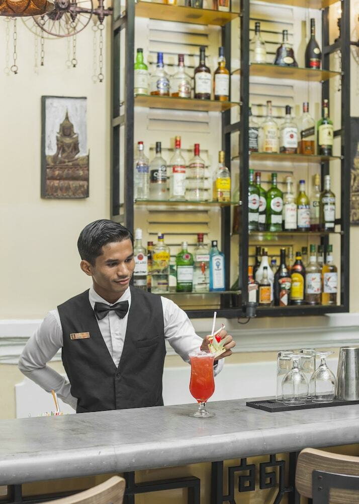Palace Gate Hotel & Resort