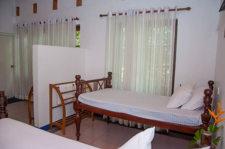 Hotel Fern Cove Villa