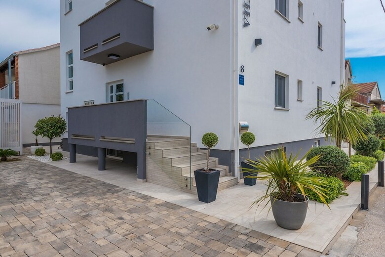 Apartments Villa Karla