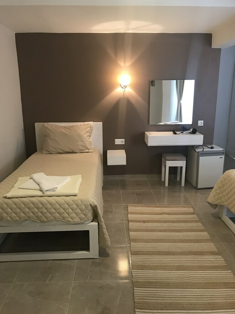 Himm Hotel
