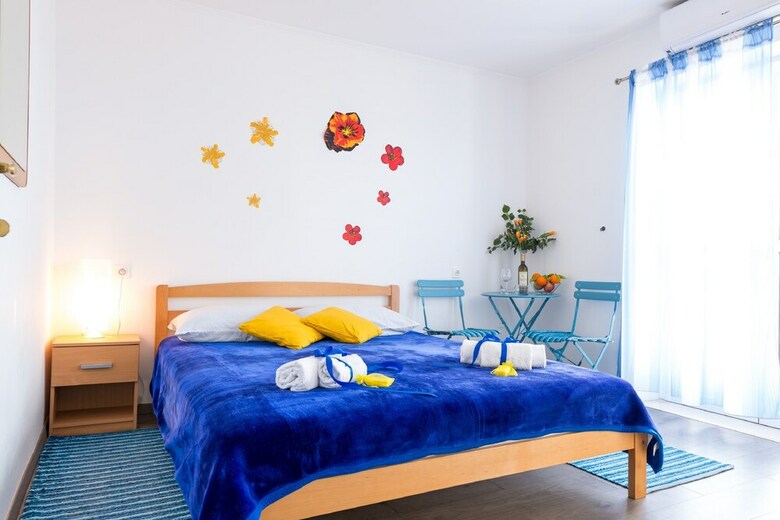 Apartments And Room Lora