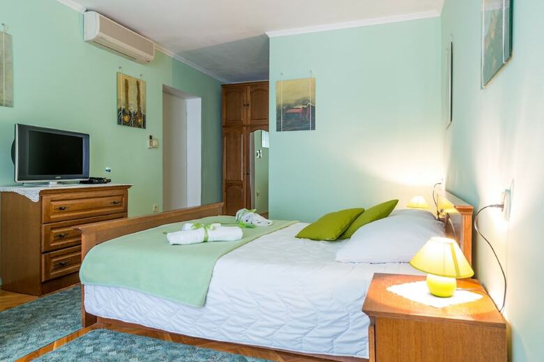 Apartments And Room Lora