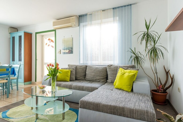 Apartments And Room Lora