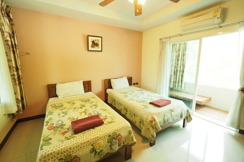 Hotel Baan Suan Resort Juree Punsuk