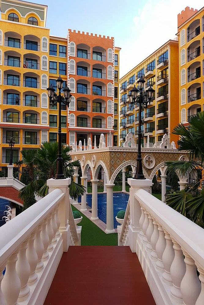 Hotel The Symphony Suites Pattaya