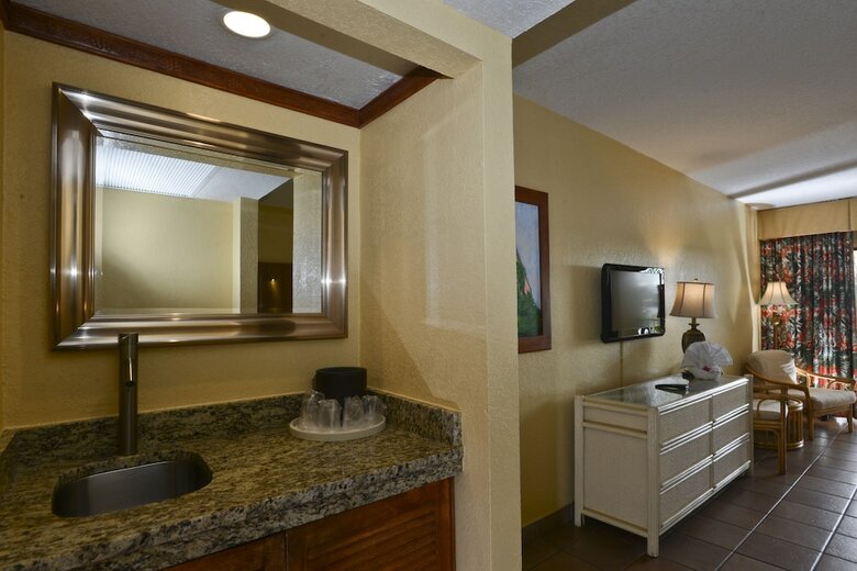 Hotel Emerald Beach Resort