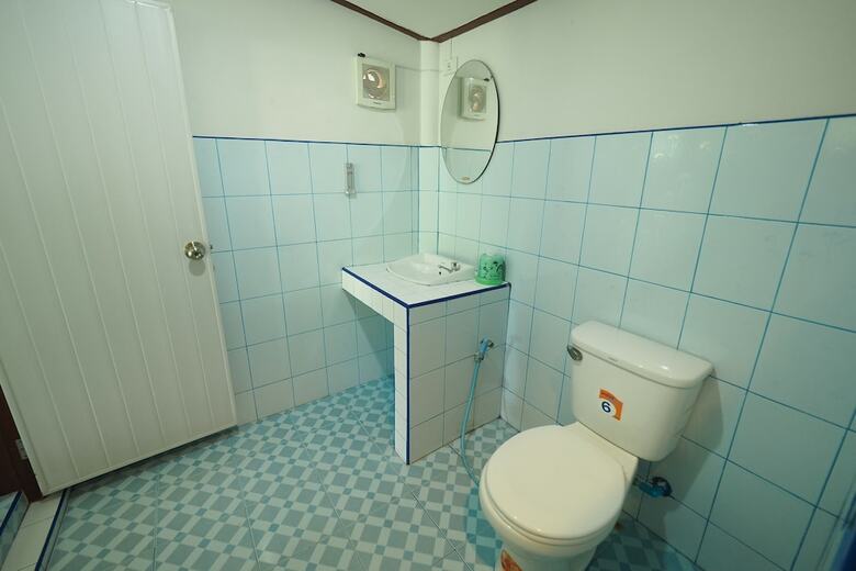 Hotel Baan Suanjarean Resort