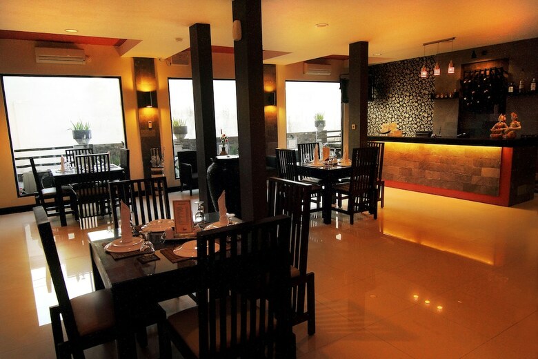 Puri Chorus Hotel