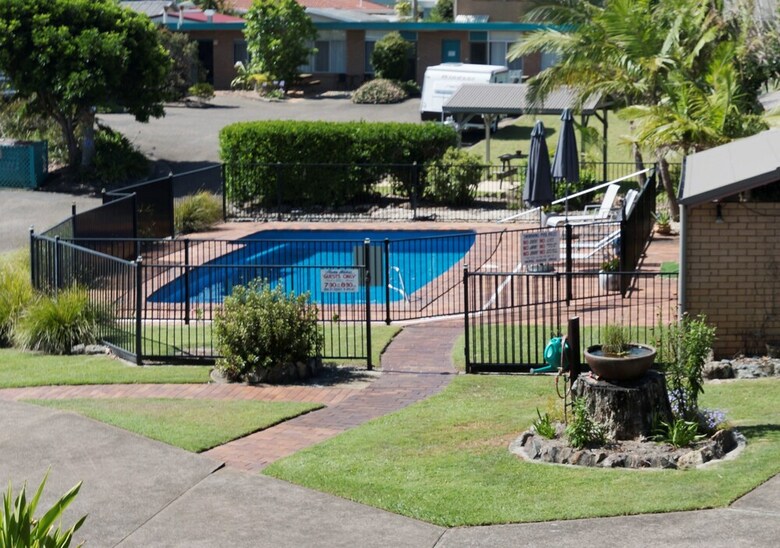 Haven Waters Motel & Apartments