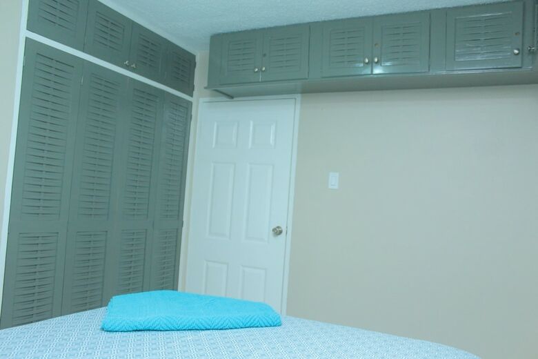 Apartamentos Kingston Guest Apt At Oakland