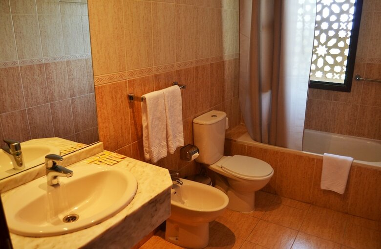 Hotel Reyes Zir�es