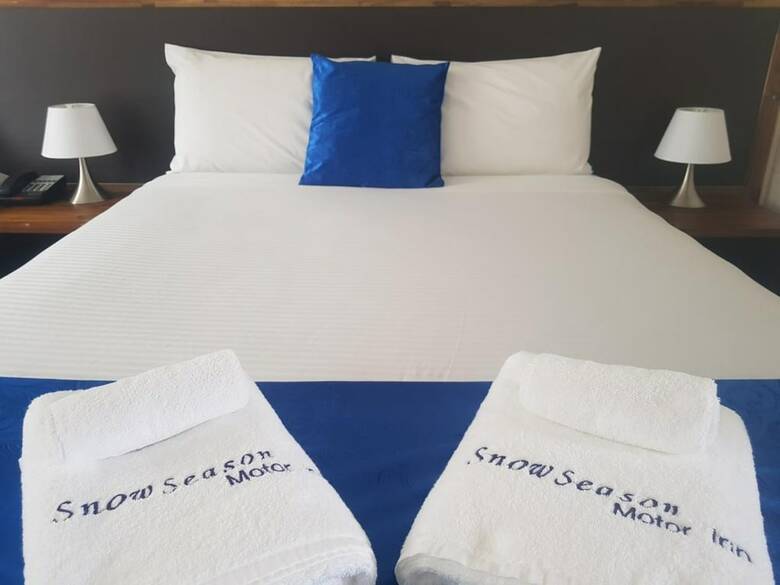 Snow Season Motor Inn