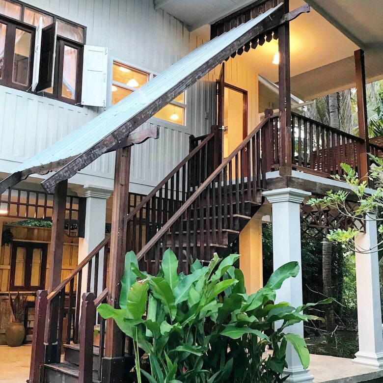 Hotel Baan Suan Amphawa