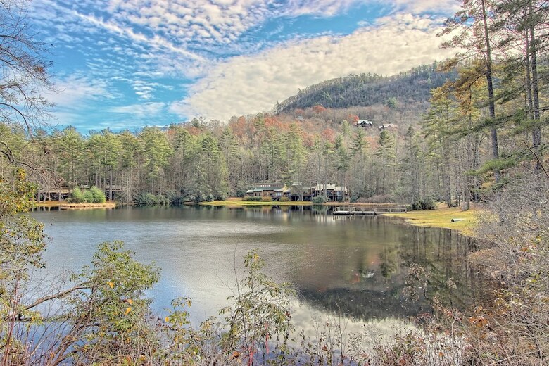 Foxhunt At Sapphire Valley By Capital Vacations