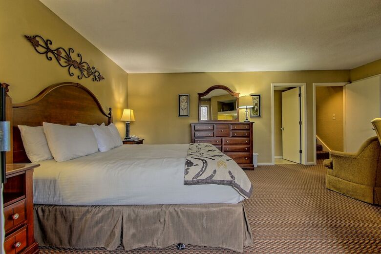 Foxhunt At Sapphire Valley By Capital Vacations