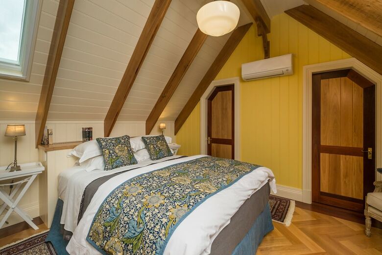 The Old Bank Boutique Hotel