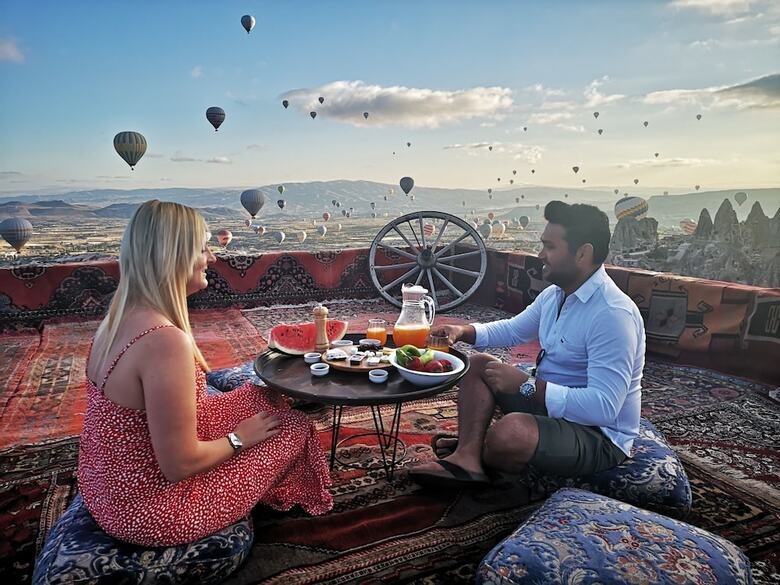 Hermes Cave Hotel