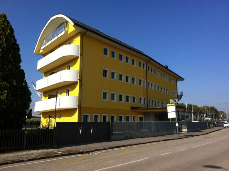 Hotel Alver�