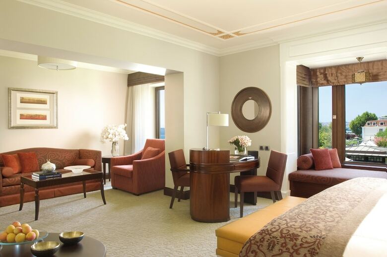 Four Seasons Hotel Istanbul At The Bosphorus