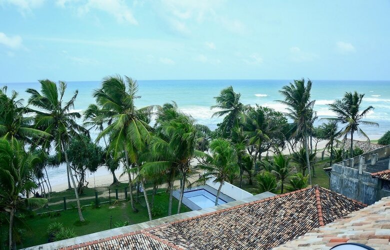 Hotel Villa Tissa Beach Resort
