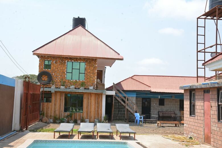 Hostal Lionsgate Hostel