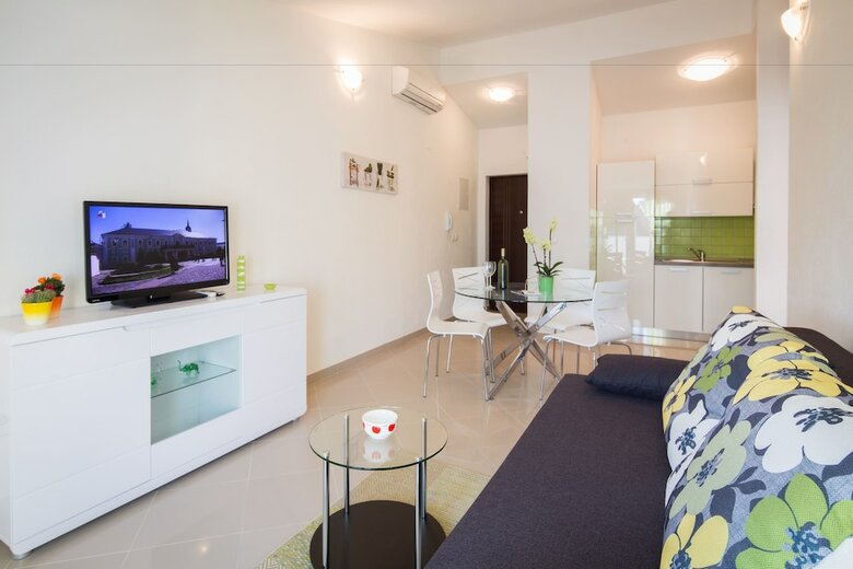 Apartments Villa Kolar