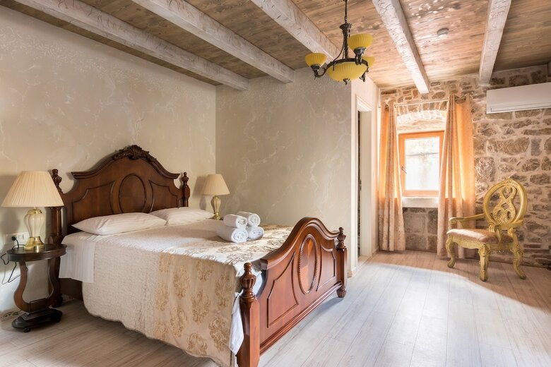 Hotel Heritage Palace Varos