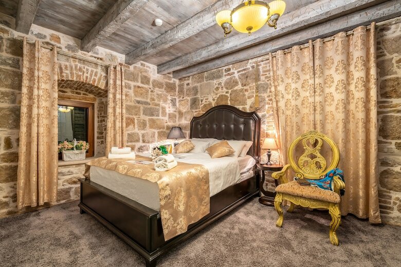 Hotel Heritage Palace Varos
